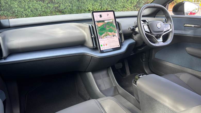 Volvo EX30 200kW SM Extended Range Plus 69kWh 5dr Auto Electric Estate